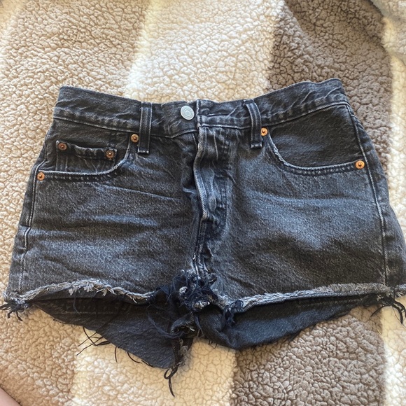 Levi shorts - Picture 1 of 7